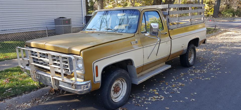 Old Chevy Pickup Truck let you down, call Cash for Cars and let us pay you and tow it away.